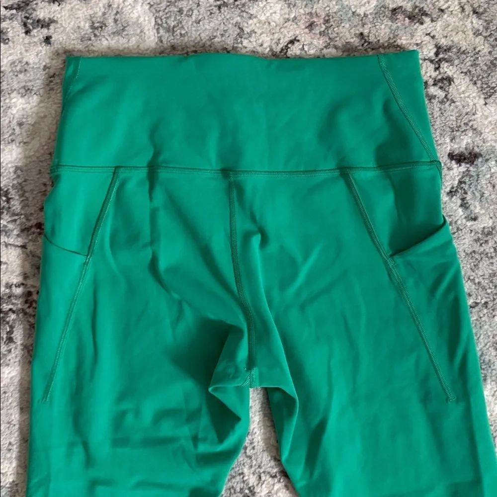 Lululemon Wunder Train High-Rise Tight with Pockets 25